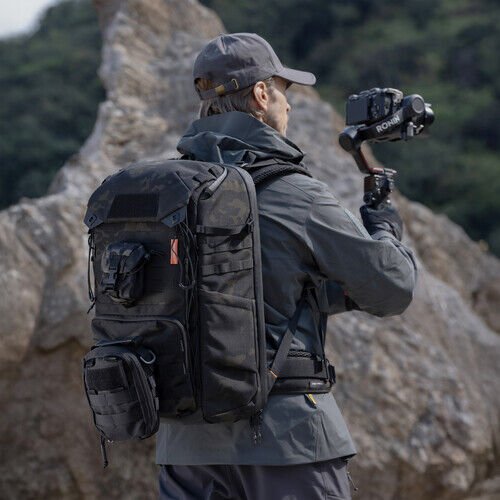 Pgytech PGYTECH OneMo Tactical Camera/Drone Backpack (Dark Night Camo, 35 L) – Çok Amaçlı Kamera & Drone Sırt Çantası Görsel 2