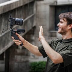 PGYTECH Mantispod 2.0 Remote Control Kit – All-in-One Vlogging Tripod & Handheld Grip