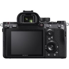 Sony A7R III Mirrorless Body (ILCE‑7RM3/B)