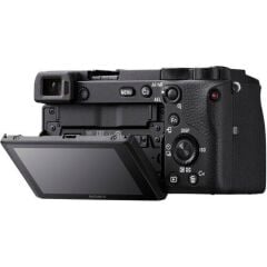 Sony α6600 (ILCE‑6600M/B) – Kit Şekilde (18‑135 mm)